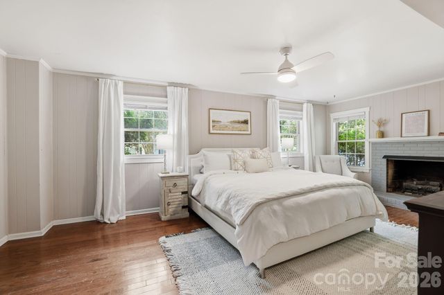 7419 Meadowdale Lane, Charlotte, NC 28212