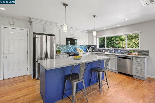5745 Alhambra Valley Rd, Martinez, CA 94553