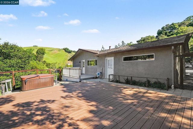 5745 Alhambra Valley Rd, Martinez, CA 94553