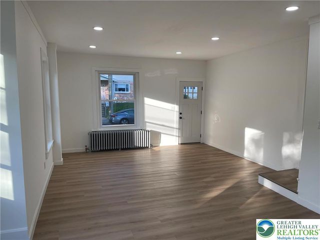 1342 North 3Rd Street, North Catasauqua Bor, PA 18032