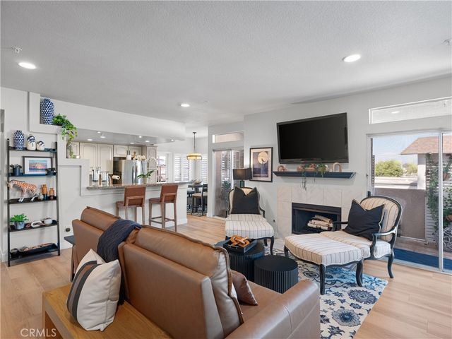 4591 Warner Ave. 105, Huntington Beach, CA 92649