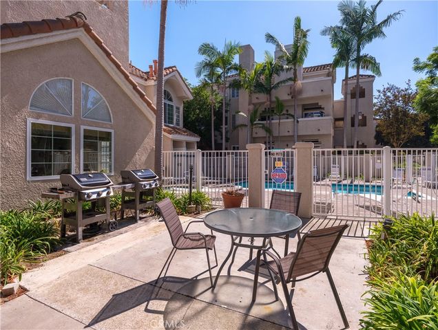 4591 Warner Ave. 105, Huntington Beach, CA 92649