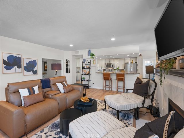 4591 Warner Ave. 105, Huntington Beach, CA 92649