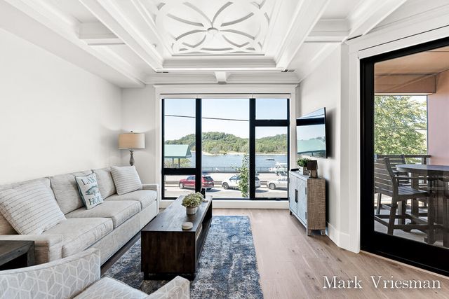 218 S Harbor 201, Grand Haven City, MI 49417