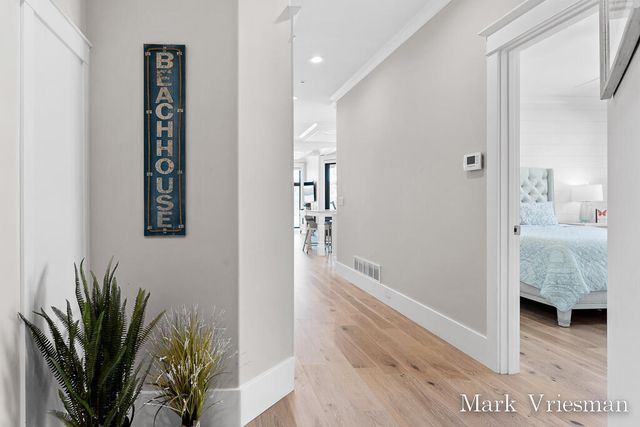 218 S Harbor 201, Grand Haven City, MI 49417