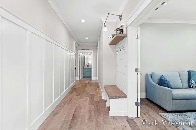 218 S Harbor 201, Grand Haven City, MI 49417