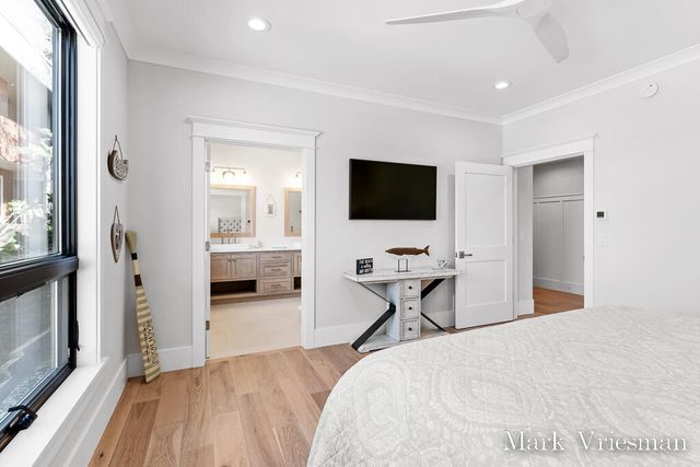 218 S Harbor 201, Grand Haven City, MI 49417