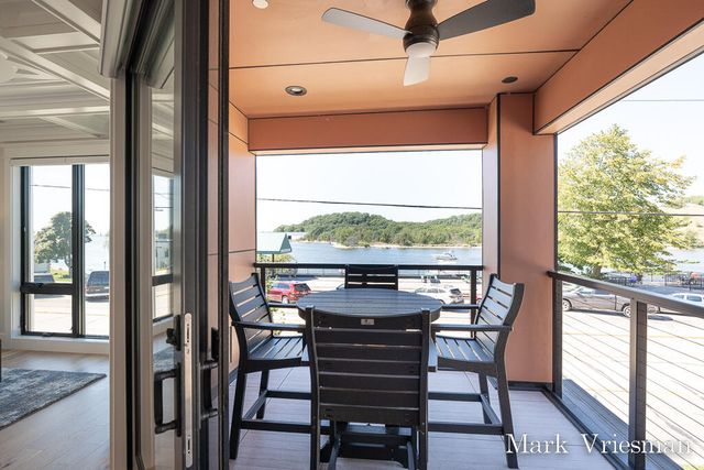 218 S Harbor 201, Grand Haven City, MI 49417