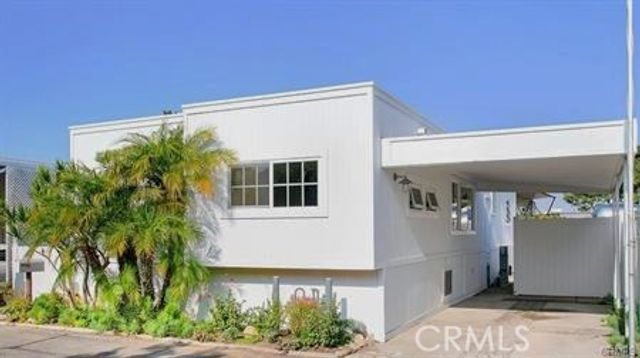 265 Mayflower, Newport Beach, CA 92660