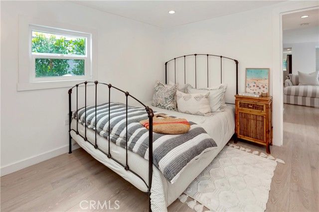 265 Mayflower, Newport Beach, CA 92660