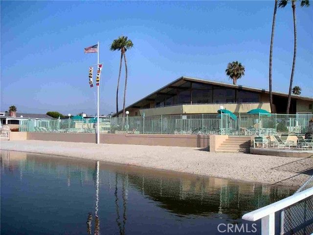 265 Mayflower, Newport Beach, CA 92660