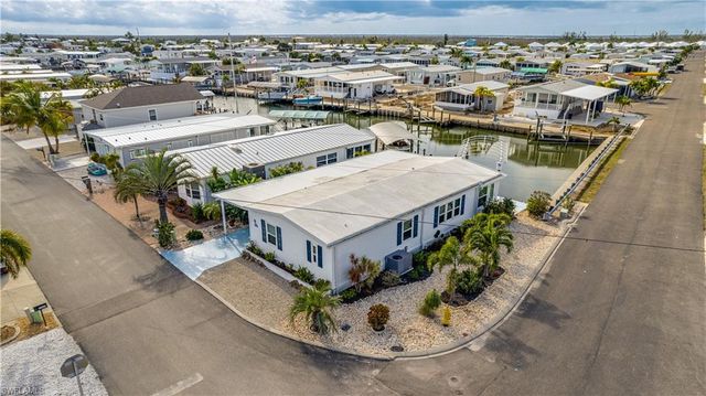 3033 Bounty LN, St. James City, FL 33956