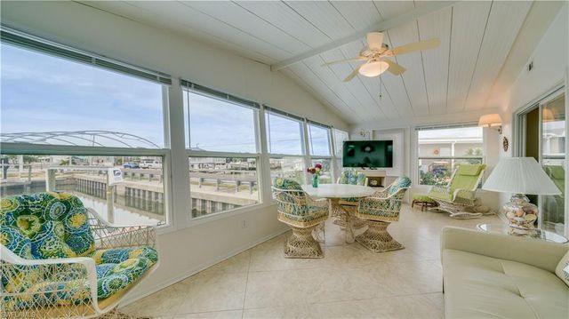 3033 Bounty LN, St. James City, FL 33956