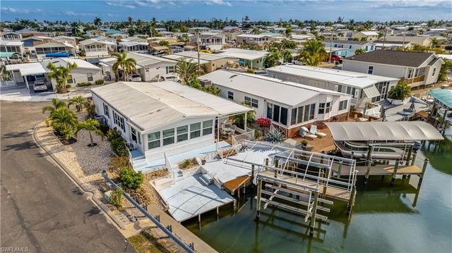 3033 Bounty LN, St. James City, FL 33956