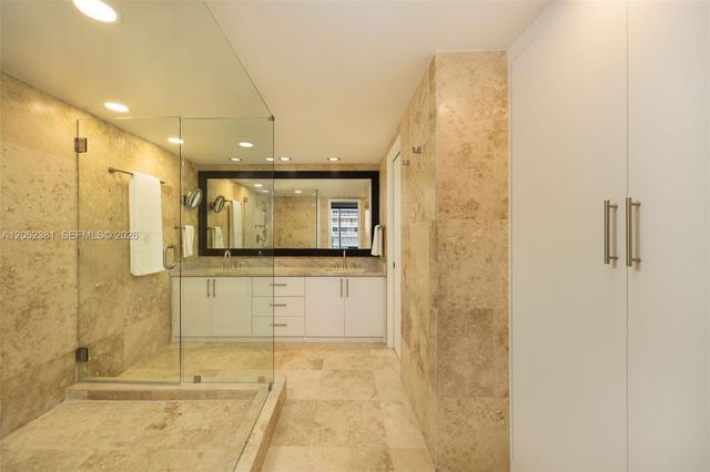 2 Grove Isle Drive B1109, Coconut Grove, FL 33133