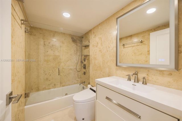 2 Grove Isle Drive B1109, Coconut Grove, FL 33133