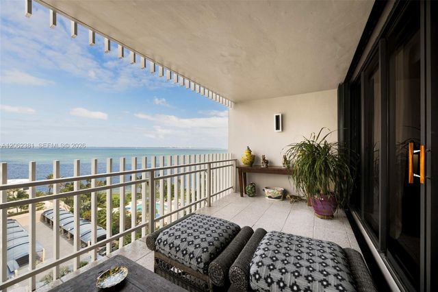 2 Grove Isle Drive B1109, Coconut Grove, FL 33133
