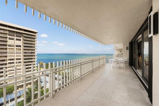 2 Grove Isle Drive B1109, Coconut Grove, FL 33133