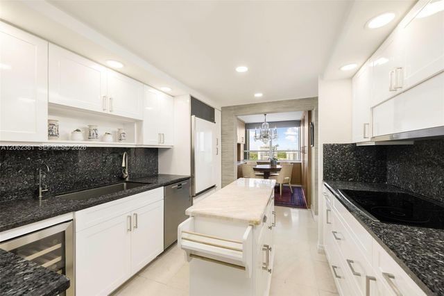 2 Grove Isle Drive B1109, Coconut Grove, FL 33133