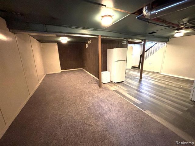 21440 Lathrup Street, Southfield, MI 48075