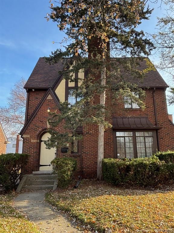 21440 Lathrup Street, Southfield, MI 48075