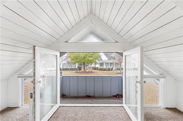 264 Jones Drive, Roswell, GA 30075