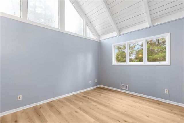 264 Jones Drive, Roswell, GA 30075