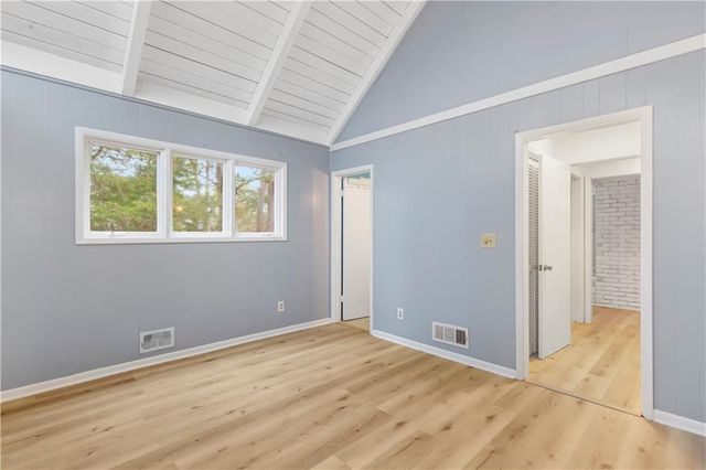 264 Jones Drive, Roswell, GA 30075