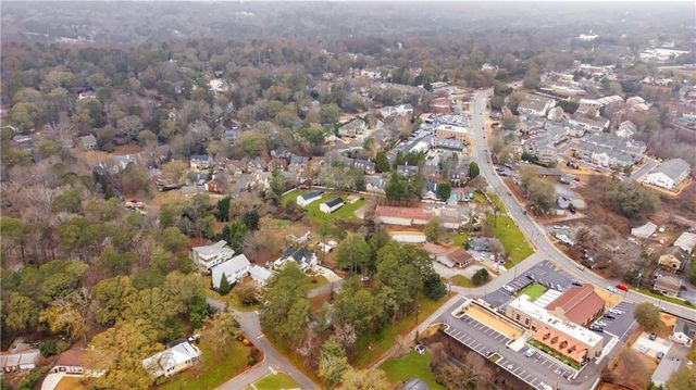 264 Jones Drive, Roswell, GA 30075