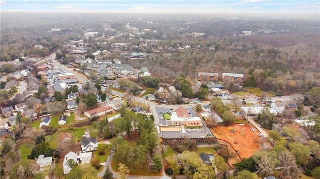 264 Jones Drive, Roswell, GA 30075