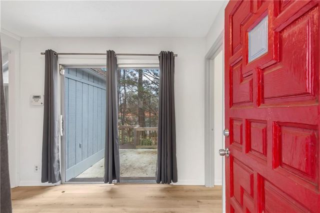 264 Jones Drive, Roswell, GA 30075