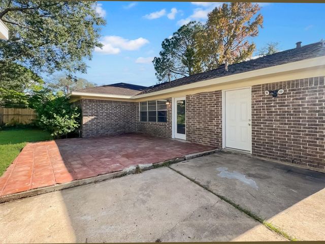 9206 Sharpview Drive, Houston, TX 77036