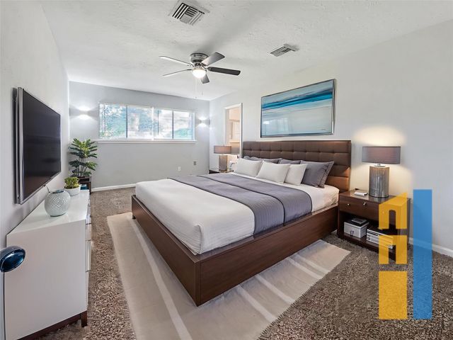 9206 Sharpview Drive, Houston, TX 77036