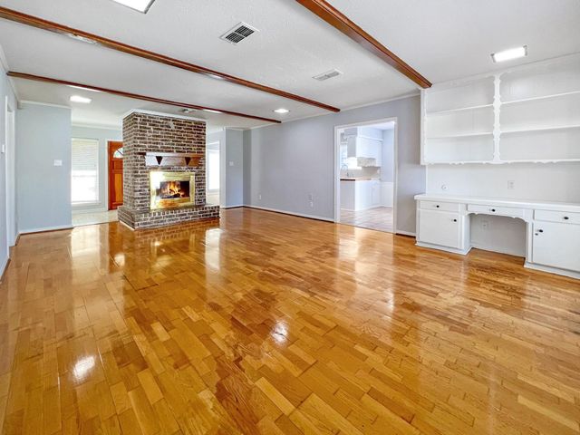 9206 Sharpview Drive, Houston, TX 77036