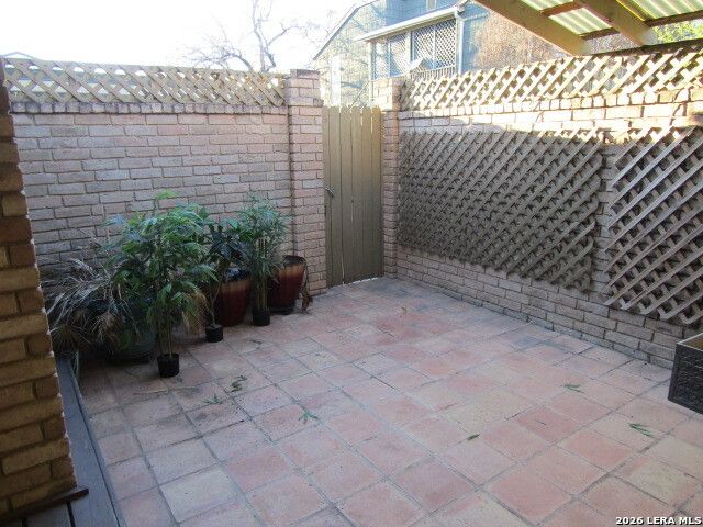 3678 Hidden Dr Apt 1502, San Antonio, TX 78217