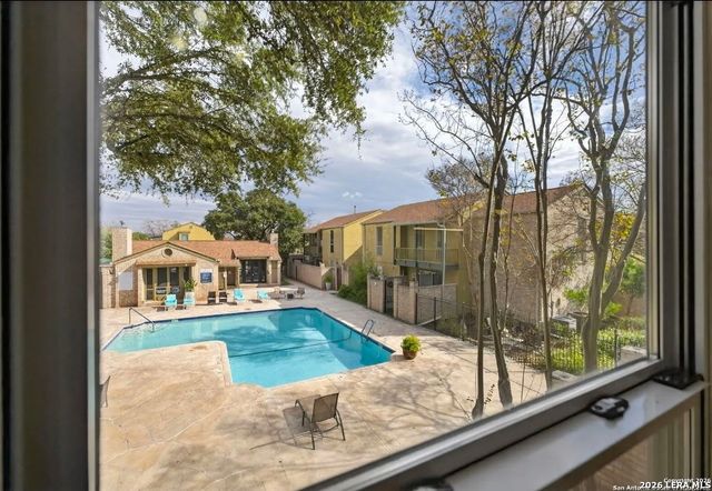 3678 Hidden Dr Apt 1502, San Antonio, TX 78217