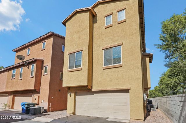 7722 W PIPESTONE Place, Phoenix, AZ 85035