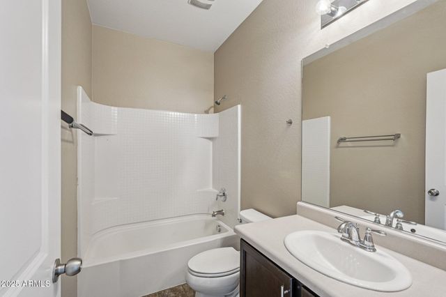 7722 W PIPESTONE Place, Phoenix, AZ 85035