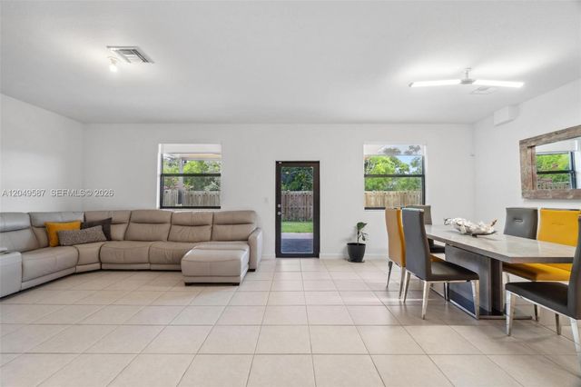 24242 SW 119th Pl, Homestead, FL 33032