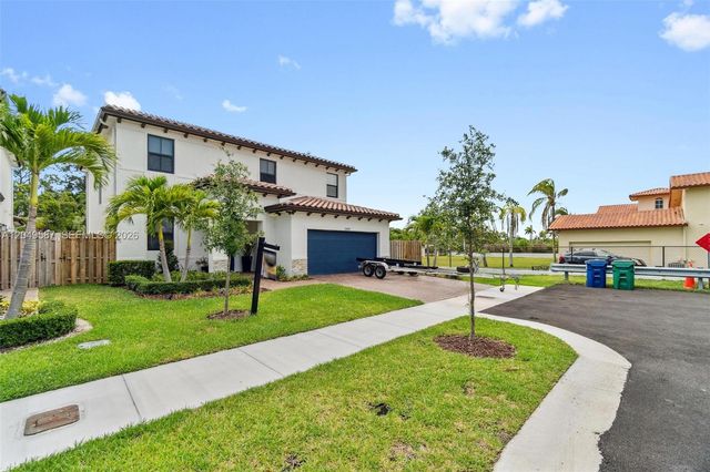 24242 SW 119th Pl, Homestead, FL 33032