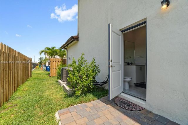 24242 SW 119th Pl, Homestead, FL 33032