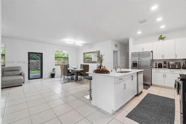 24242 SW 119th Pl, Homestead, FL 33032