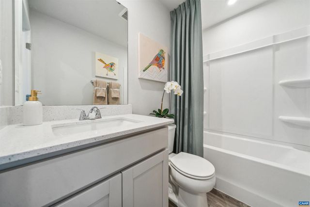 117 OLDFIELD DR, Charlottesville, VA 22902