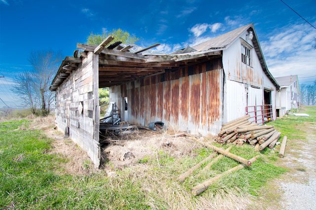 3680 Wallingford Road, Flemingsburg, KY 41041