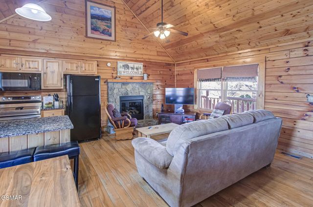 1528 Rainbow Ridge Way, Sevierville, TN 37862