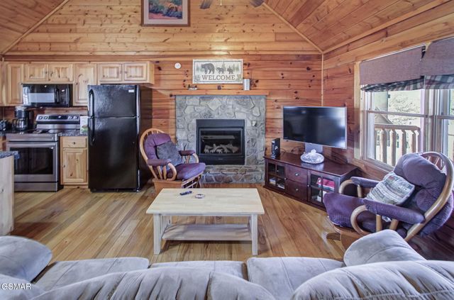 1528 Rainbow Ridge Way, Sevierville, TN 37862