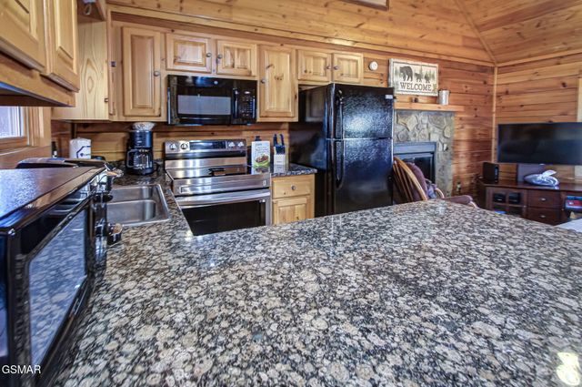 1528 Rainbow Ridge Way, Sevierville, TN 37862