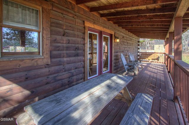 1528 Rainbow Ridge Way, Sevierville, TN 37862