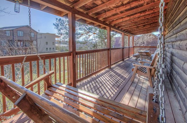 1528 Rainbow Ridge Way, Sevierville, TN 37862