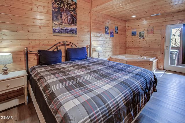 1528 Rainbow Ridge Way, Sevierville, TN 37862